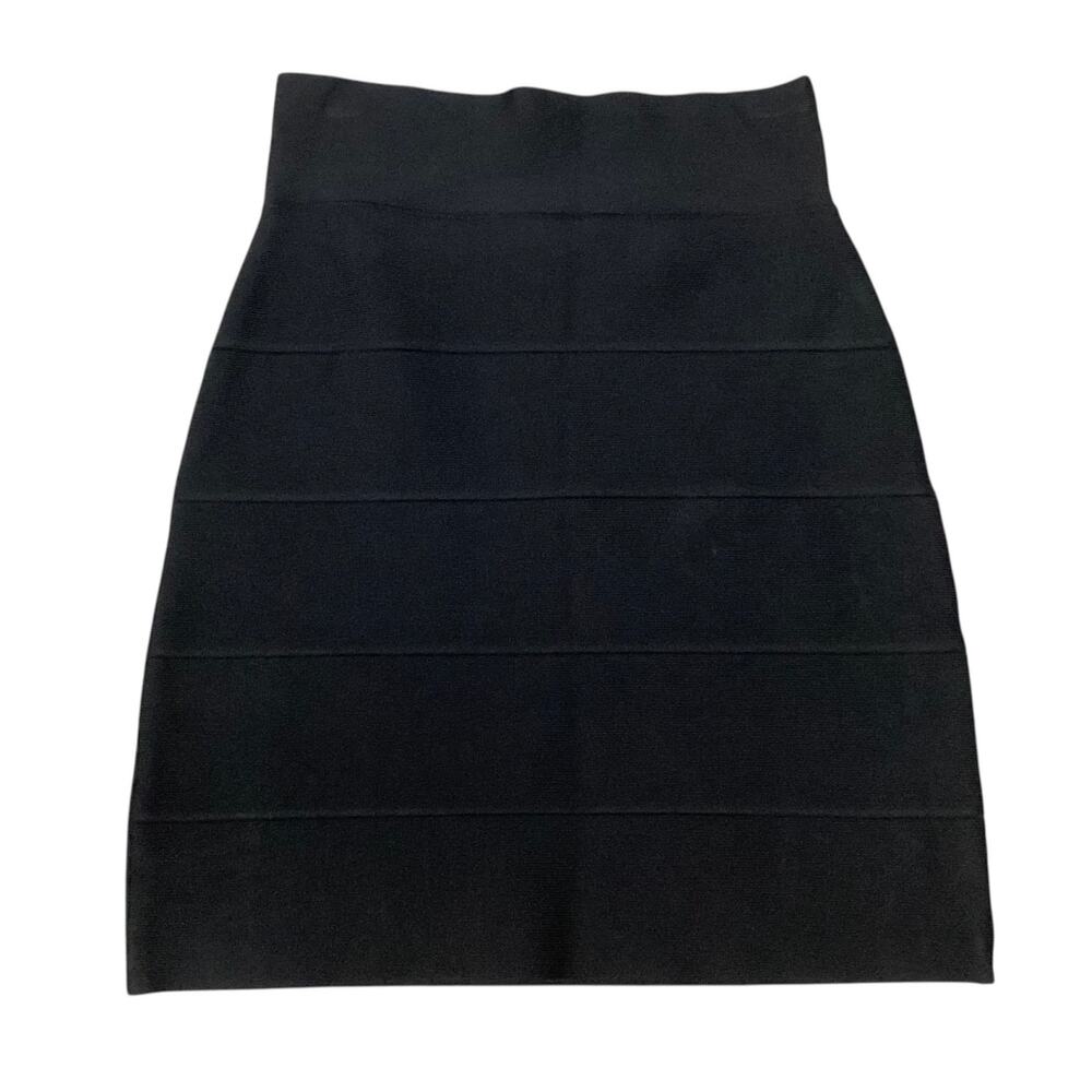 BCBGMAXAZRIA Black Bandage Pencil Skirt Size Medium Bodycon Fitted NWT - Picture 2 of 5